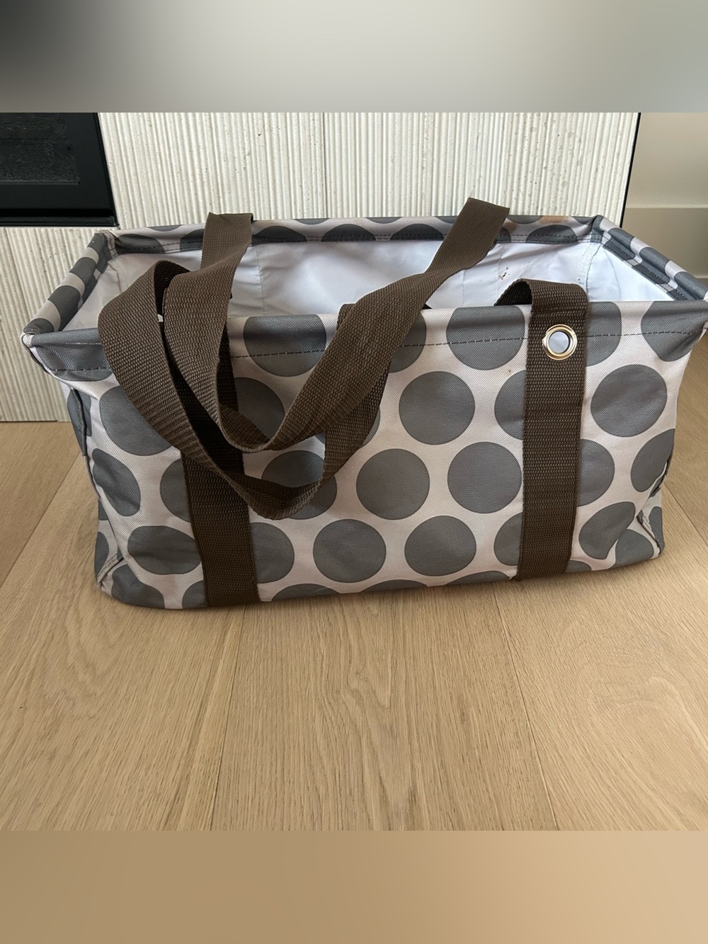 Thirty-One Items - Picture 11 of 13